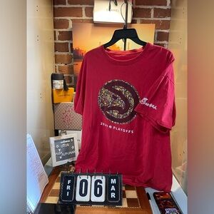 Playoffs Graphic Logo T-Shirt SGA Mosaic